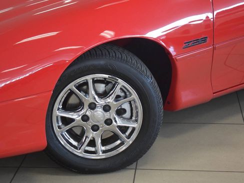 Used 2002 Chevrolet Camaro Z28 RWD image 15
