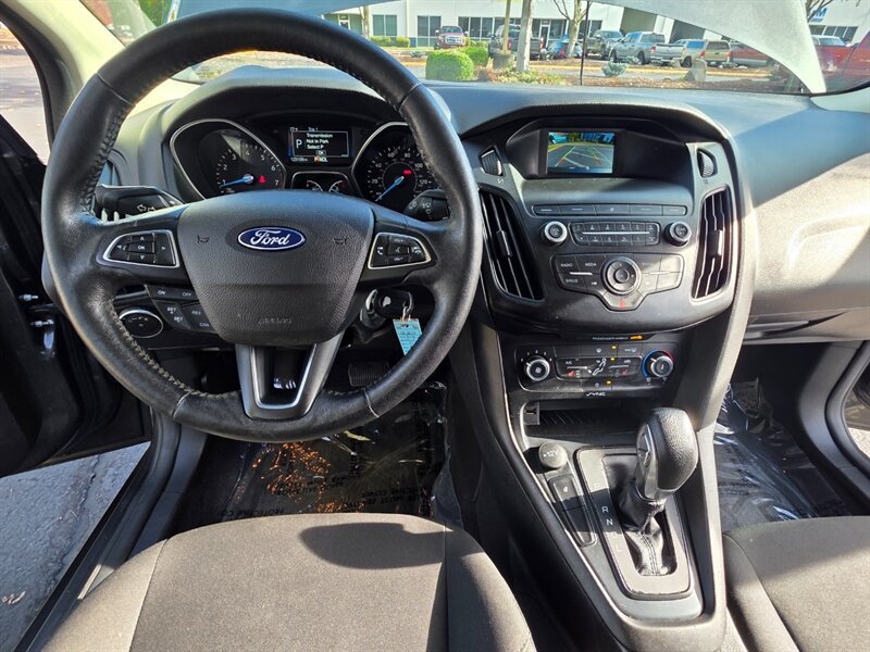 Used 2018 Ford Focus SE w/ Cold Weather Package FWD image 37
