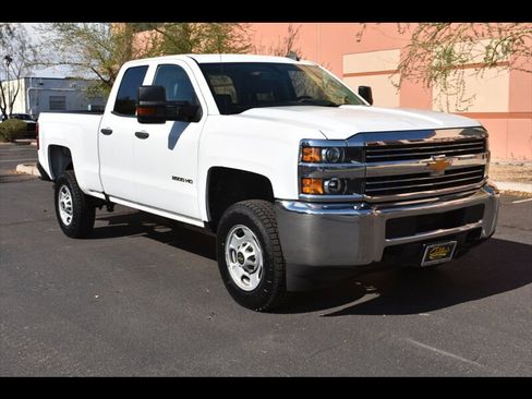 Used 2017 Chevrolet Silverado 2500 W/T w/ WT Convenience Package RWD image 2