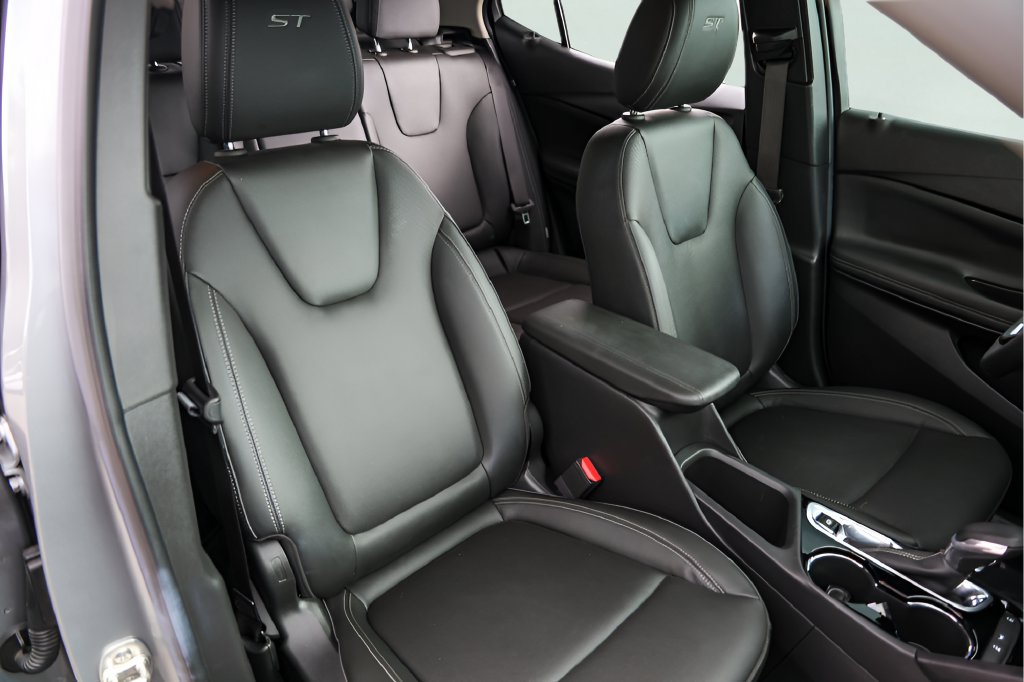 Used 2024 Buick Encore GX Sport Touring w/ Experience Buick Package FWD image 31