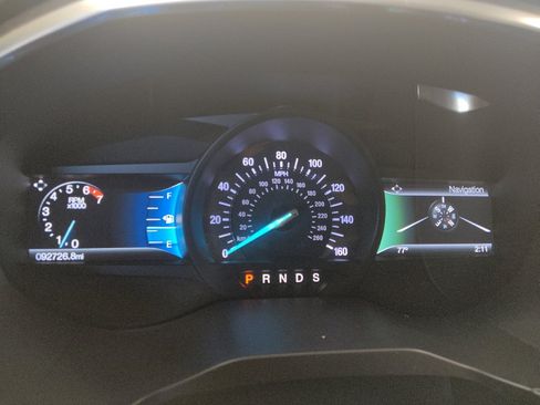 Used 2018 Ford Edge Titanium w/ Technology Package FWD image 23