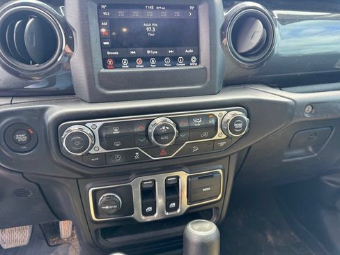 Used 2020 Jeep Wrangler Sport AWD/4WD image 10