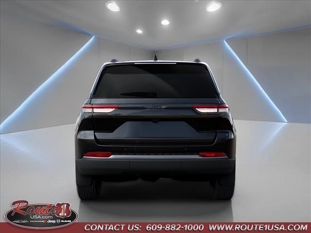 New 2026 Jeep Grand Cherokee Altitude AWD/4WD image 8