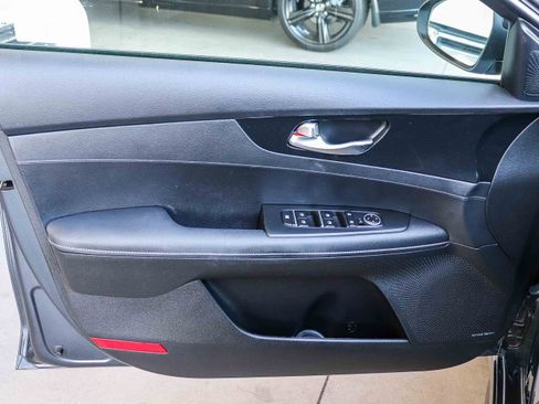 Used 2023 Kia Forte GT-Line w/ GT-Line Premium Package FWD image 25