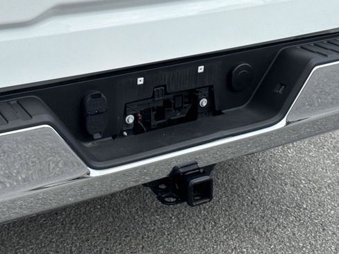 Used 2024 GMC Sierra 1500 SLE AWD/4WD image 10