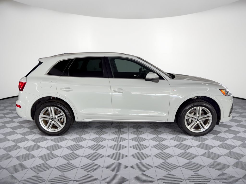 Used 2024 Audi Q5 e Premium w/ Convenience Package AWD/4WD image 8