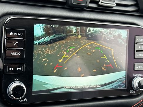 New 2025 Nissan Versa SR w/ Trunk Package image 18