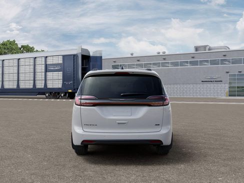 New 2025 Chrysler Pacifica Select w/ Uconnect Theater Family Group AWD/4WD image 7