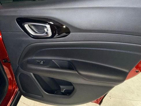 New 2026 Jeep Compass Limited w/ Limited Altitude Pack image 17