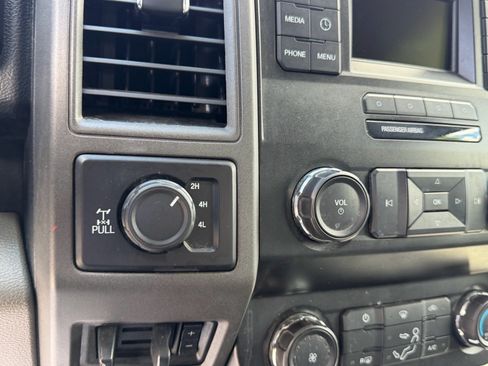 Used 2019 Ford F250 XL w/ STX Appearance Package AWD/4WD image 28