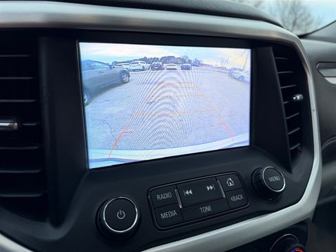 Used 2019 GMC Acadia SLT image 37