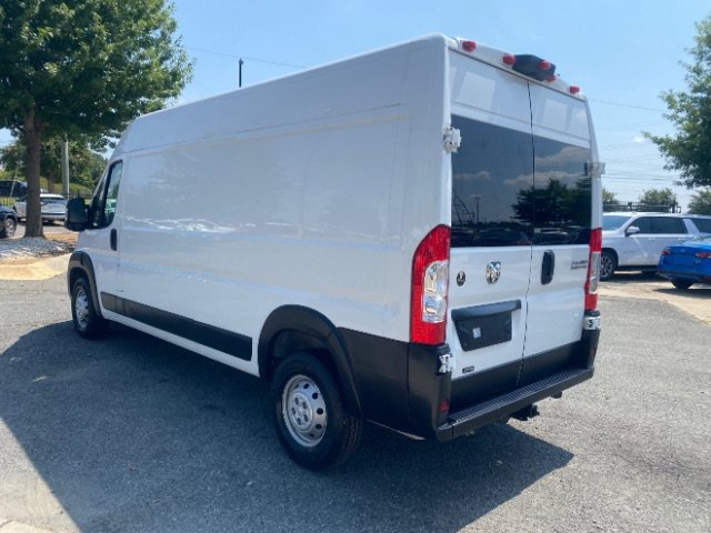 Used 2023 RAM ProMaster 2500 w/ Driver Convenience Group FWD image 3
