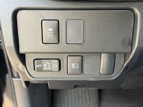 Used 2023 Toyota Tacoma SR5 w/ Technology Package AWD/4WD image 28