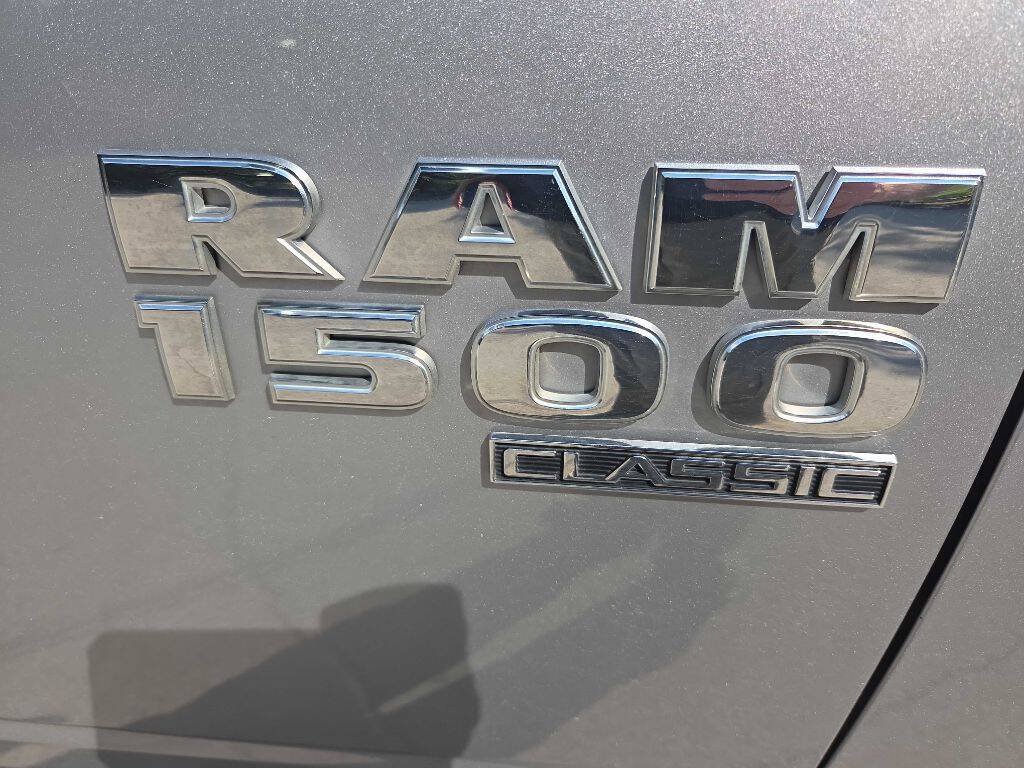 Used 2022 RAM 1500 Classic SLT w/ Electronics Group RWD image 15