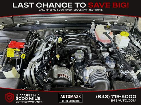 Used 2022 Jeep Gladiator Mojave w/ Cold Weather Group AWD/4WD image 9