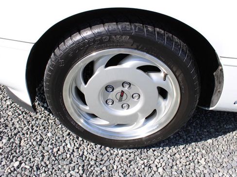 Used 1992 Chevrolet Corvette Convertible RWD image 28