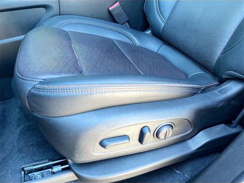 Used 2023 Chevrolet Traverse High Country image 20