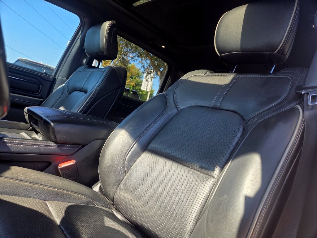Used 2024 RAM 1500 Limited AWD/4WD image 11