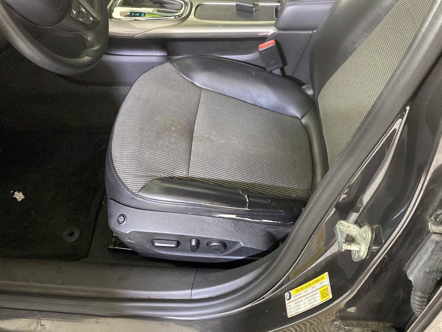 Used 2013 Chevrolet Malibu LT w/ Power Convenience Package FWD image 23