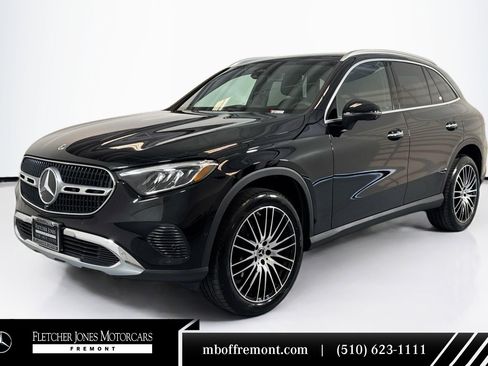 Certified 2025 Mercedes-Benz GLC 300 image 1