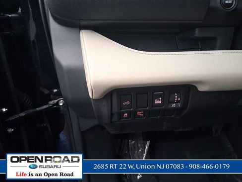 Used 2019 Subaru Ascent Limited image 15