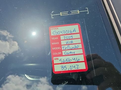 Certified 2025 Kia Telluride EX X-Line AWD/4WD image 8