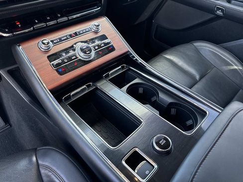 Certified 2022 Lincoln Aviator Reserve AWD/4WD image 25