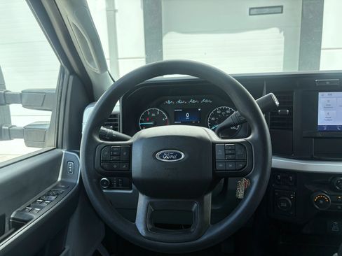 Used 2024 Ford F350 XLT AWD/4WD image 11