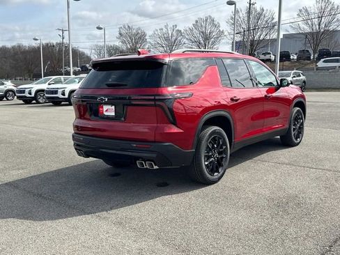 New 2026 Chevrolet Traverse LT w/ Midnight/Sport Edition FWD image 4