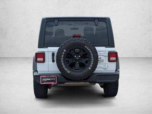 Used 2022 Jeep Wrangler Sport AWD/4WD image 6