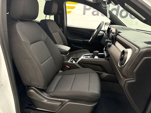 Certified 2024 Chevrolet Colorado Trail Boss w/ Technology Package AWD/4WD image 28