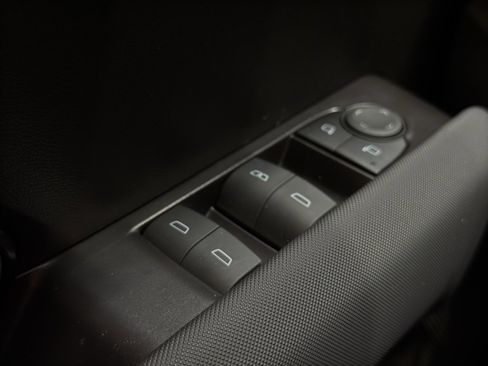 Used 2024 Chevrolet Colorado Z71 w/ Z71 Convenience Package 2 image 34