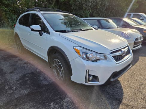 Used 2016 Subaru Crosstrek 2.0i Limited AWD/4WD image 4