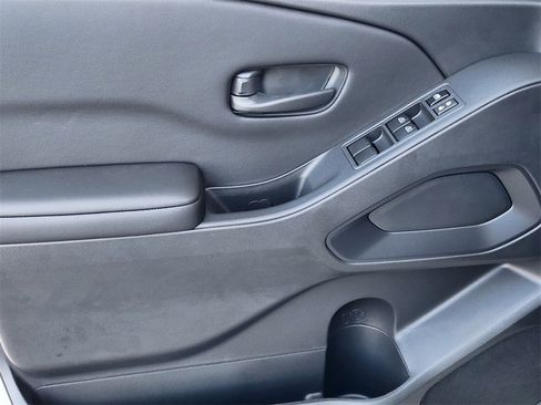 New 2026 Nissan Frontier S image 17