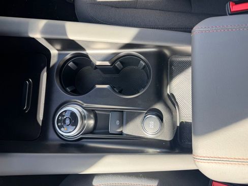 Used 2025 Ford Explorer Active image 6