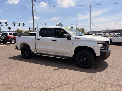 Used 2020 Chevrolet Silverado 1500 LT Trail Boss AWD/4WD image 38