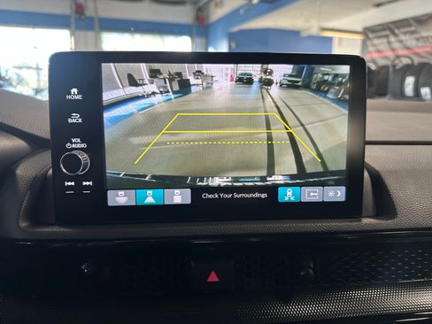 Used 2024 Honda CR-V EX-L image 12