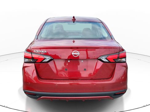Used 2025 Nissan Versa SV FWD image 5