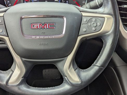 Used 2021 GMC Acadia Denali w/ Denali Technology Package image 23