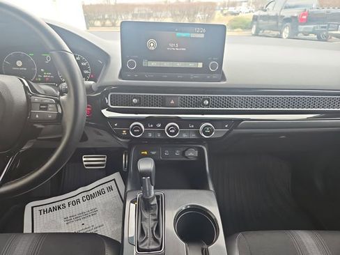 Certified 2025 Honda Civic Sport image 17