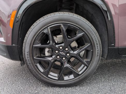 Certified 2024 Chevrolet Traverse RS w/ LPO, Floor Liner Package AWD/4WD image 34