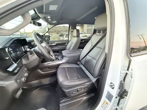 Certified 2024 Chevrolet Silverado 2500 LTZ w/ LTZ Plus Package image 21