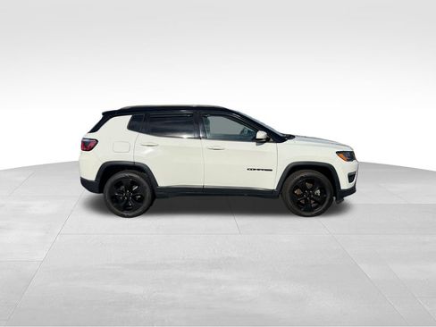Used 2020 Jeep Compass Latitude image 8