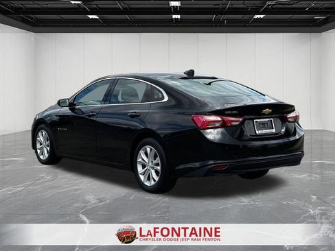 Used 2019 Chevrolet Malibu LT w/ Driver Confidence Package FWD image 3