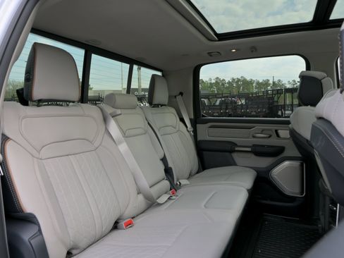 Used 2025 RAM 1500 Tungsten AWD/4WD image 13