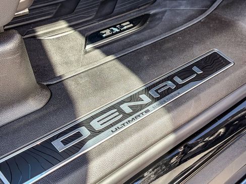 Used 2026 GMC Yukon Denali Ultimate w/ LPO, Floor Liner Package image 40