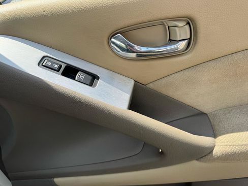 Used 2011 Nissan Murano S FWD image 34