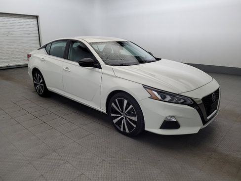 Used 2022 Nissan Altima 2.5 SR AWD/4WD image 13
