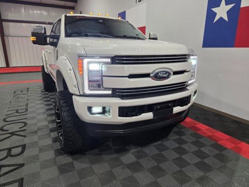Used 2019 Ford F250 Lariat w/ Lariat Ultimate Package image 21