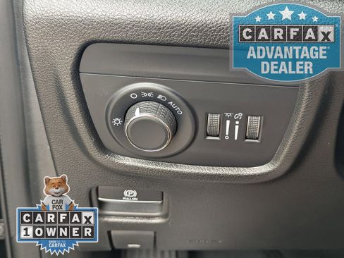 Used 2024 Jeep Grand Cherokee Altitude AWD/4WD image 12